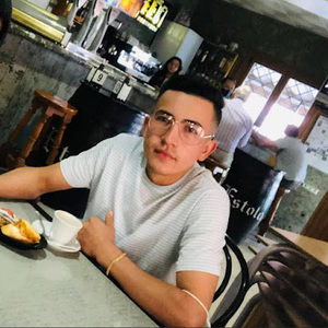 Meet your Posher, Harvin ismael